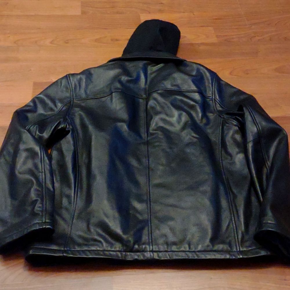 Man leather jacket Black Rivet black size large excellent condition - Picture 4 of 5